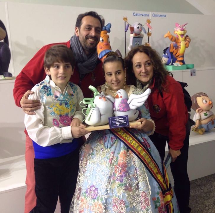 252016112159-20160314-recogida-ninot-infantil-191757